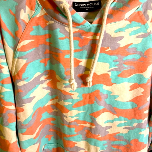 Denim House pastel camouflage hoodie size M long sleeves blue pink cream… - Picture 3 of 10